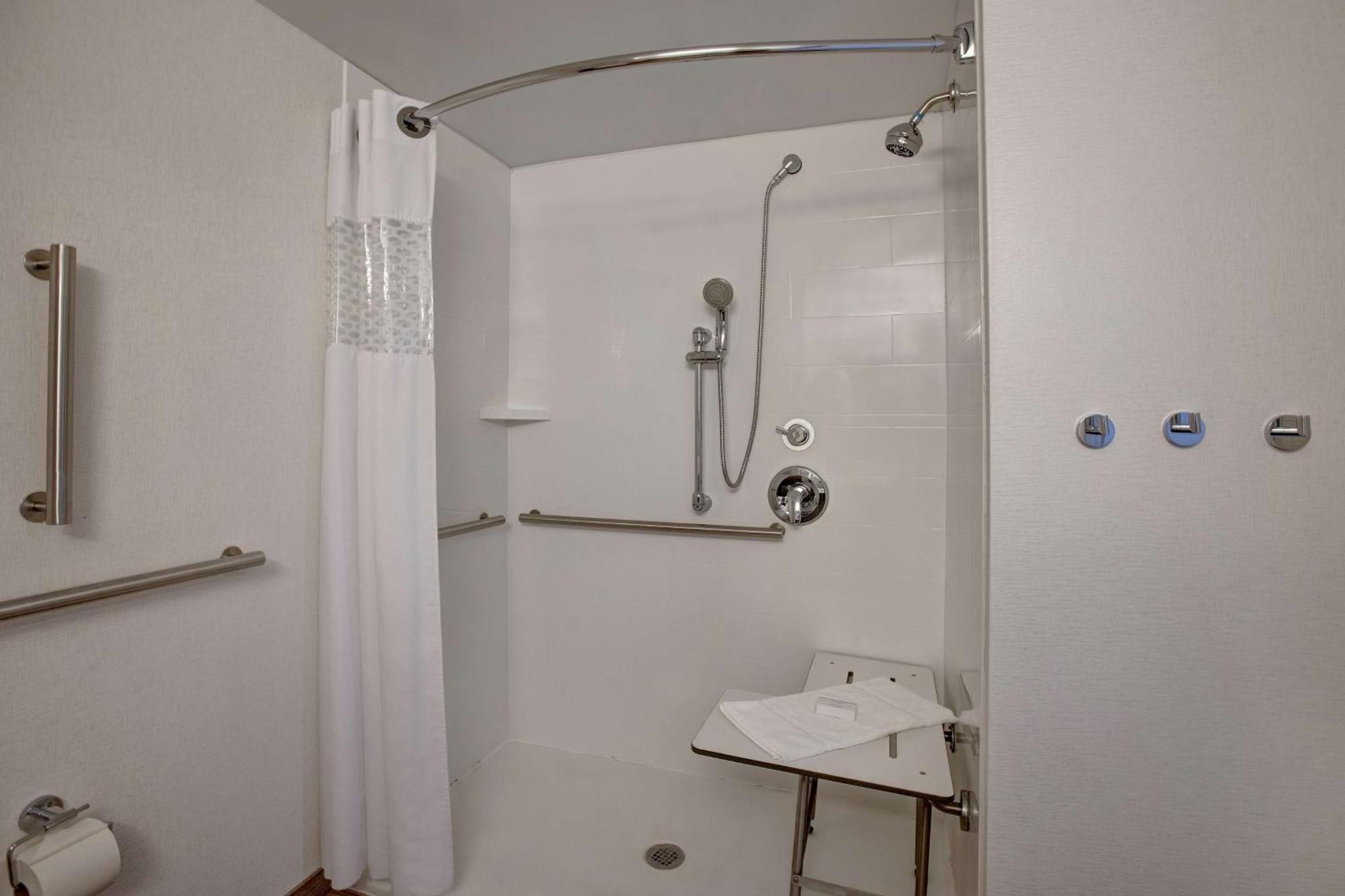 Hampton Inn Fort Wayne-Southwest Экстерьер фото