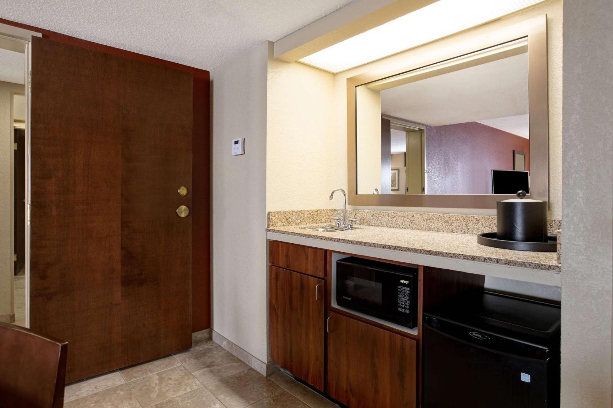 Hampton Inn Fort Wayne-Southwest Экстерьер фото