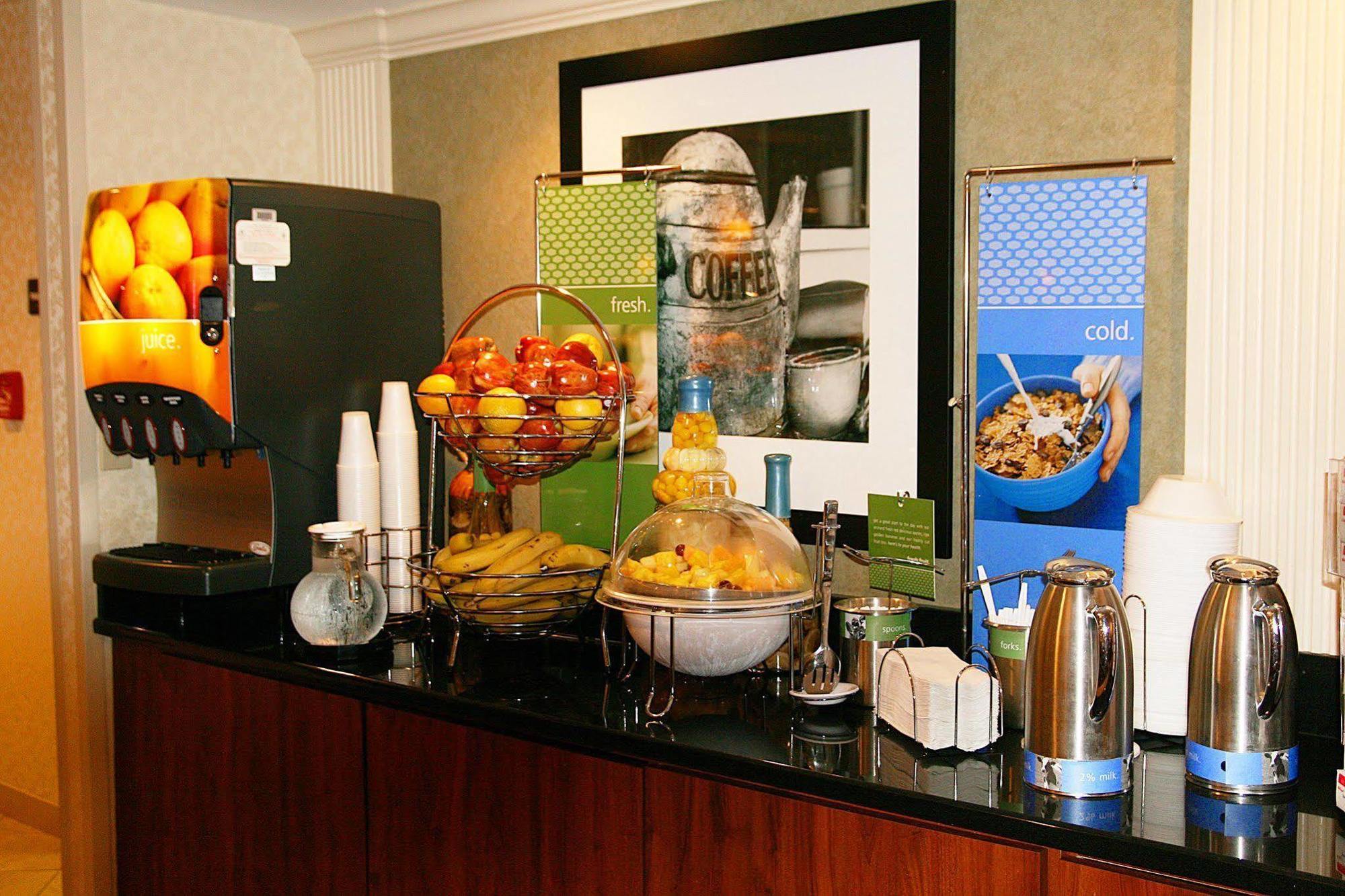Hampton Inn Fort Wayne-Southwest Экстерьер фото