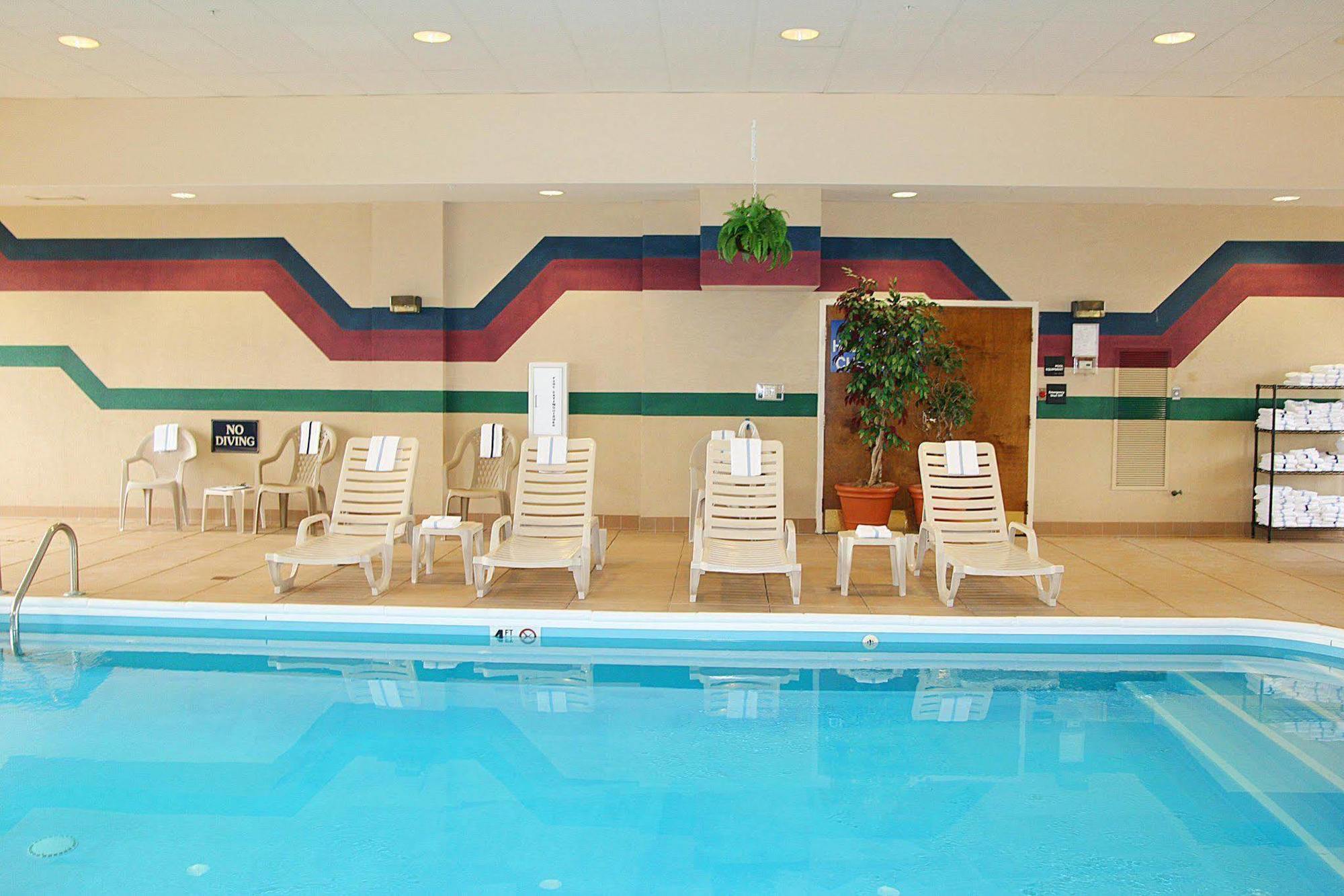 Hampton Inn Fort Wayne-Southwest Экстерьер фото