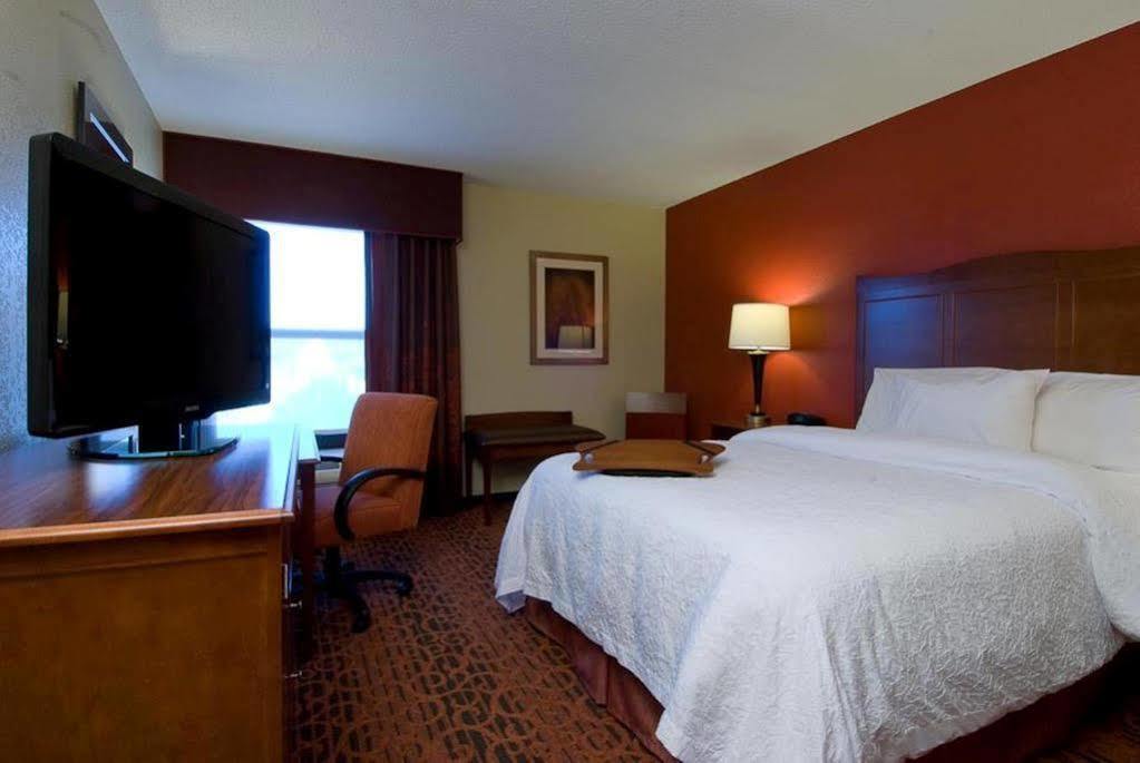 Hampton Inn Fort Wayne-Southwest Экстерьер фото